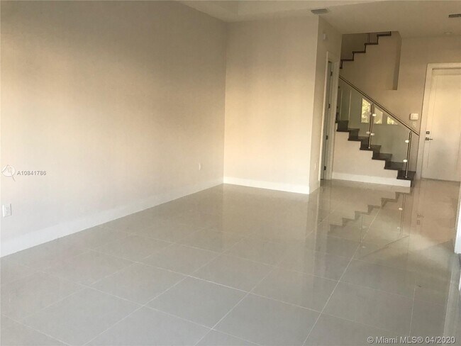 Foto del edificio - 4754 NW 84th Ave