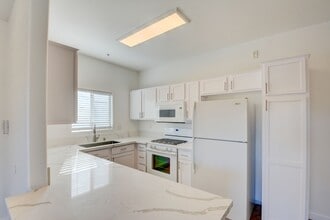 Building Photo - 2291 HORIZON Rdg