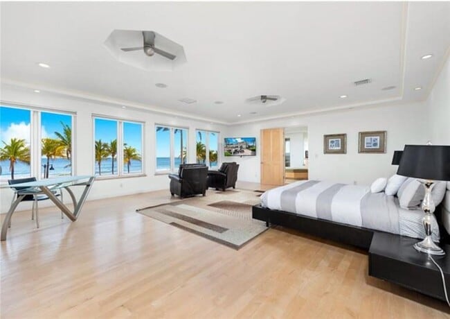 Building Photo - 1717 N Fort Lauderdale Beach Blvd