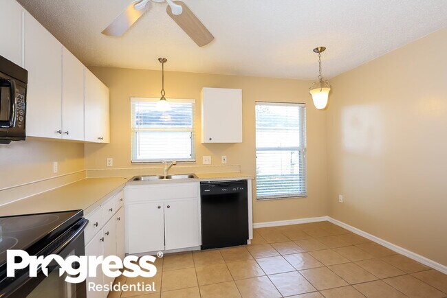 Building Photo - 4208 76th Dr E