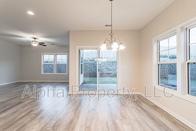 Foto del edificio - 307 Trail Branch Ct.