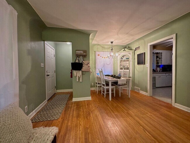 Foto del edificio - Available August!  Cozy 2 Bedroom, 2 Bathr...