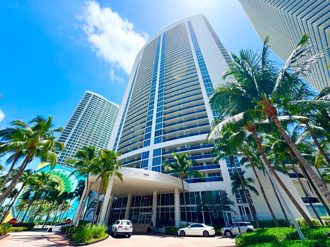 Foto principal - 1800 S Ocean Dr