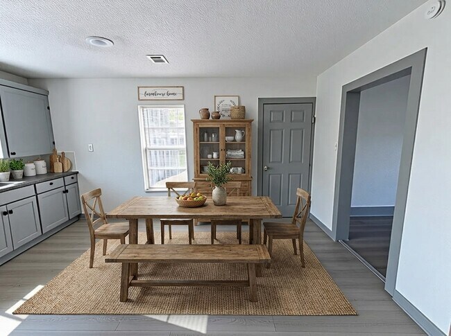 Foto del edificio - 608 E 4th St