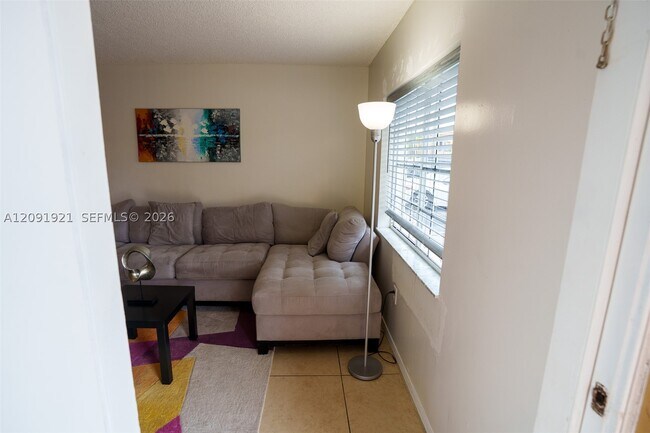 Building Photo - 15400 SW 134th Pl