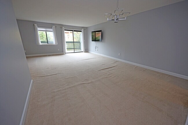 Foto del edificio - 164 Brittany Farms Rd