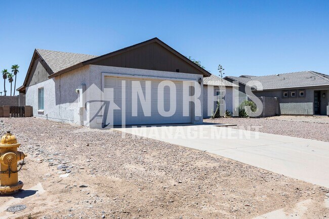Building Photo - 10493 W Arivaca Dr