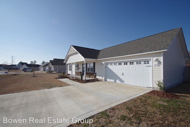 Building Photo - 228 Rowland Dr