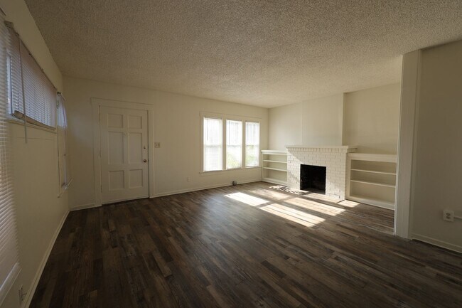 Foto del edificio - Glenn Duplex