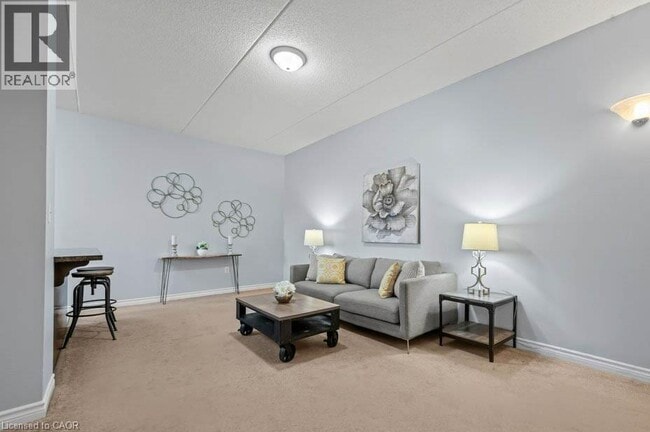 Photo du bâtiment - 1440 Gordon St