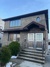 Building Photo - 196-54 44th Ave