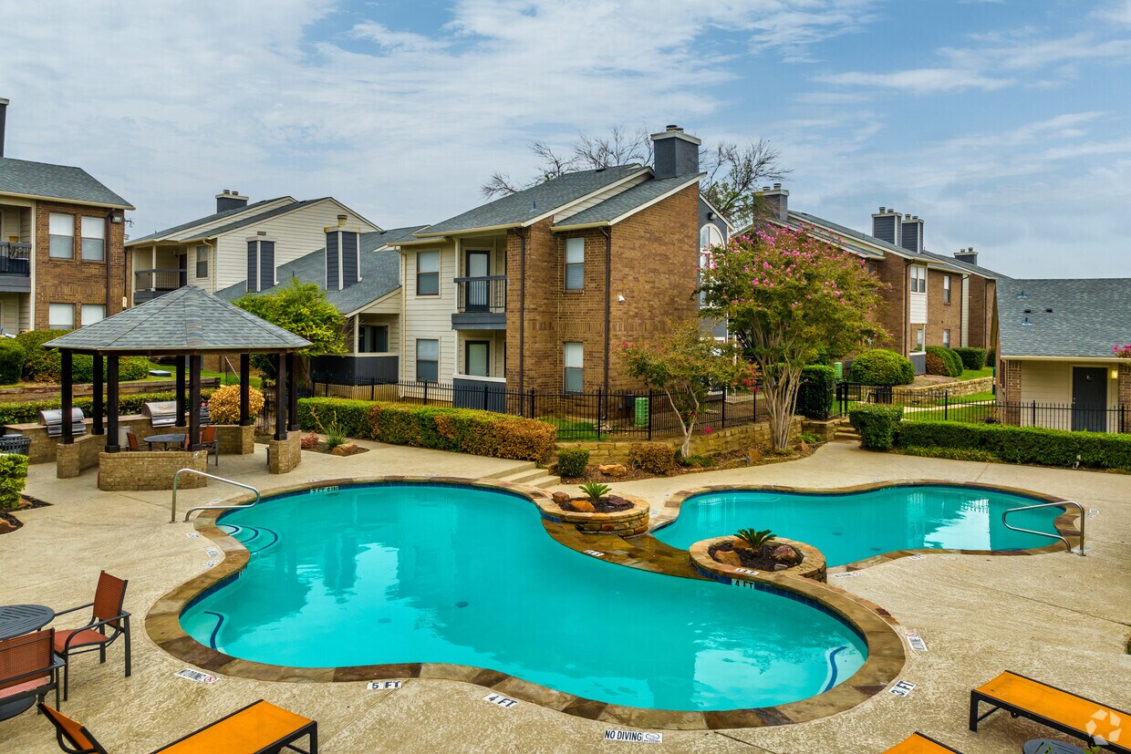 Ridgeview Place Apartments Apartments in Irving, TX