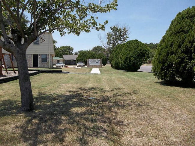 Foto del edificio - 514 SE Gardens Blvd