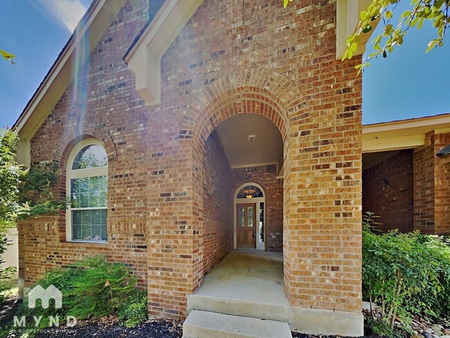 Building Photo - 24823 White Creek