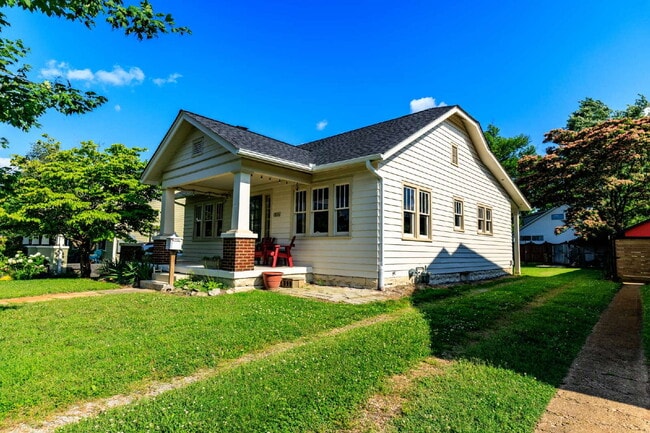 Building Photo - Lockeland Springs Bungalow for Lease, Bloc...