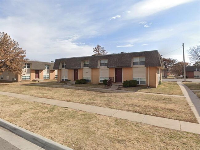 Building Photo - 2502 W Wildwood St