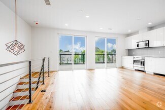 Building Photo - 97 Elmwood St