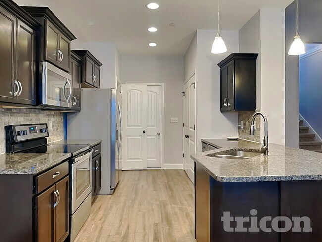 Building Photo - 364 Preakness Cir