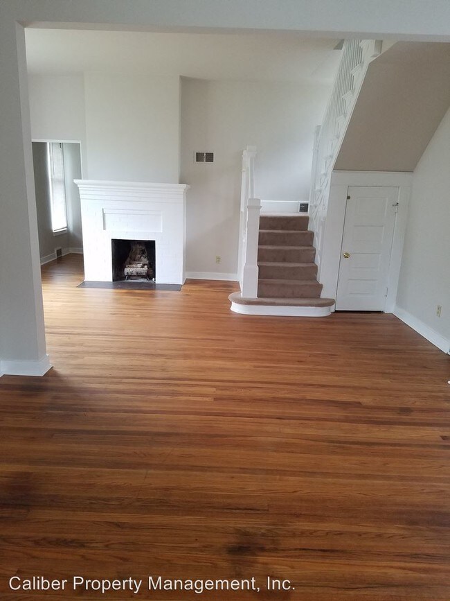 Building Photo - 3 br, 2 bath House - 52 S. 17th St.