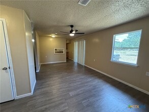 Building Photo - 301 Rockwood Dr