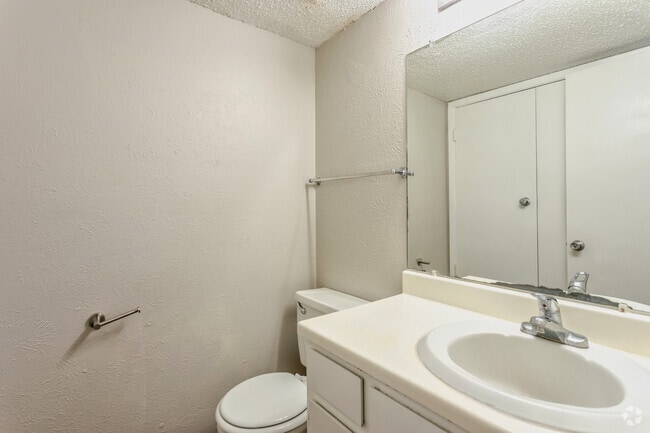 3HAB, 2,5BA - 1511 ft² CASA ADOSADA - Medio baño - Lubbock Square