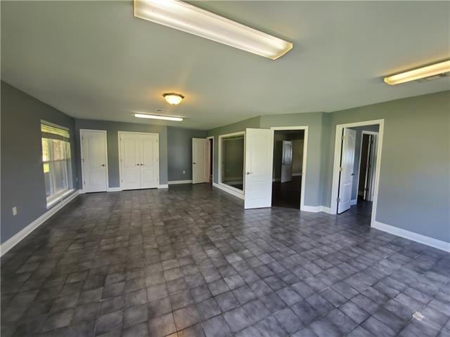 Building Photo - 30950 LA-23
