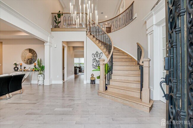 Building Photo - 3979 Park Ave