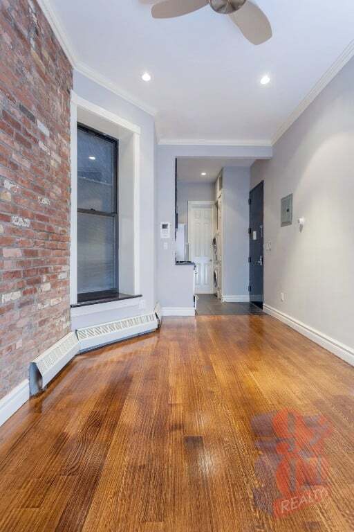 Foto del edificio - 219 E 28th St
