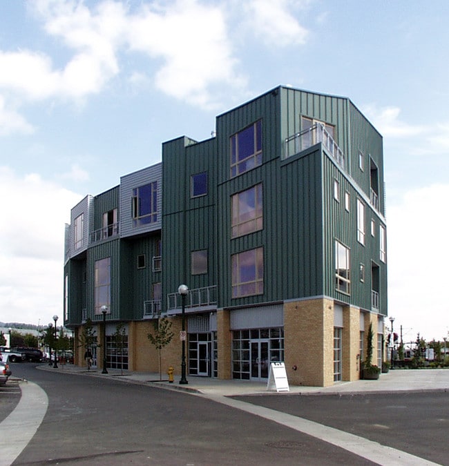 Building Photo - Crescent Promenade