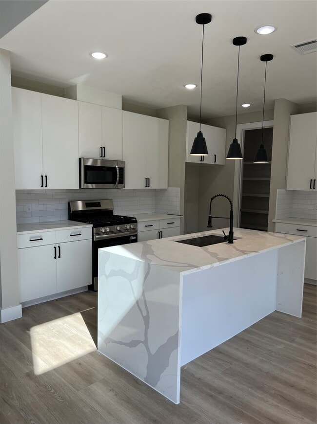 Building Photo - 2603 Piemonte Ave