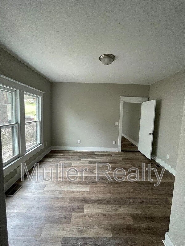 Building Photo - 1421 McCroskey Ave