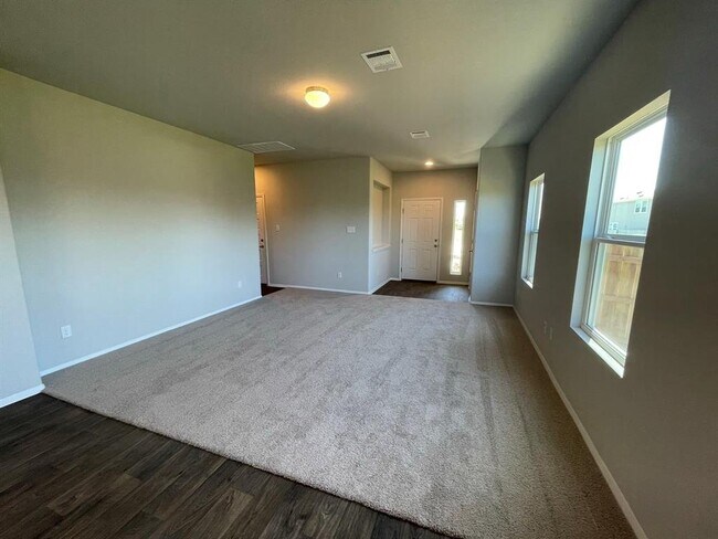 Building Photo - 148 Free Stone Dr