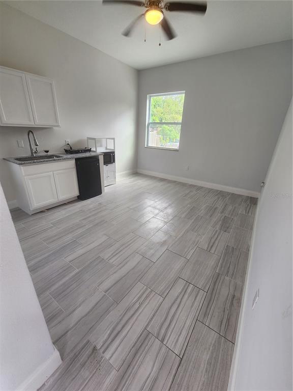 461 Harrell Dr, Orlando, FL 32828 Room for Rent in Orlando, FL