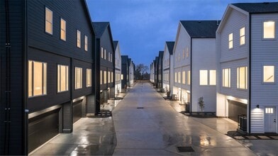 Building Photo - 14105 Faith Frst Dr