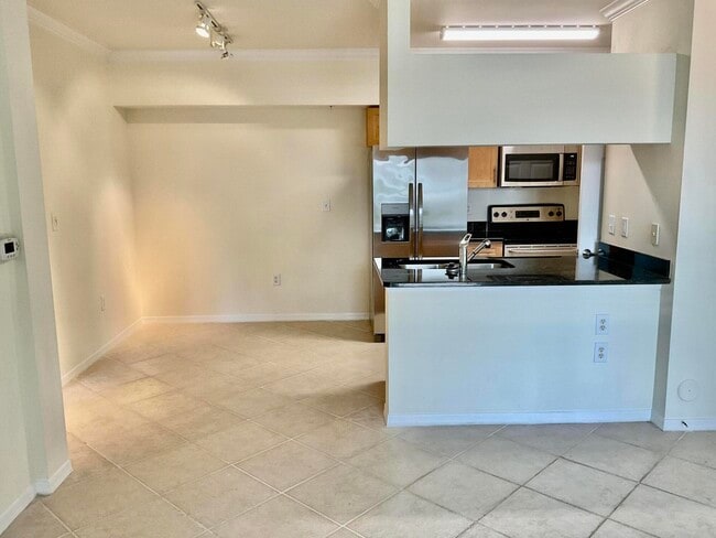 Building Photo - 6410 Emerald Dunes Dr