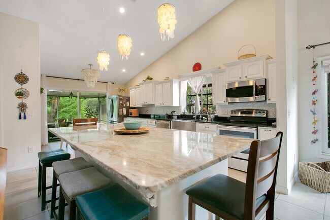 Foto del edificio - 3411 Windy Wood Dr