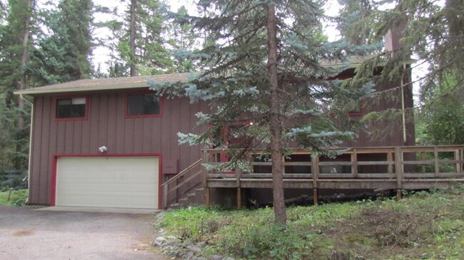 Building Photo - Charming Whitefish Home