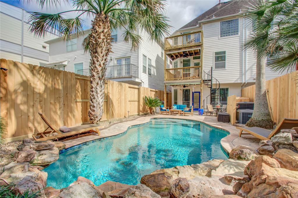Foto principal - 1210 Marconi St
