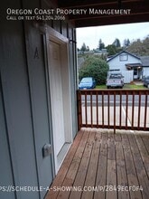 Building Photo - 170 SW Strawberry Ln