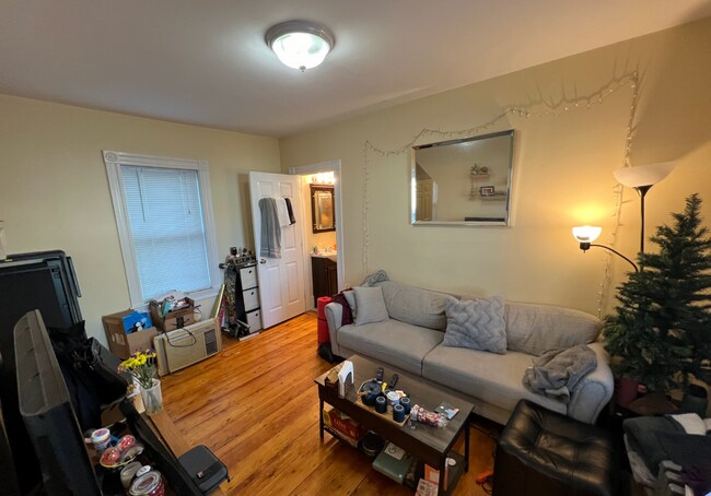 Building Photo - 6 White Street Pl
