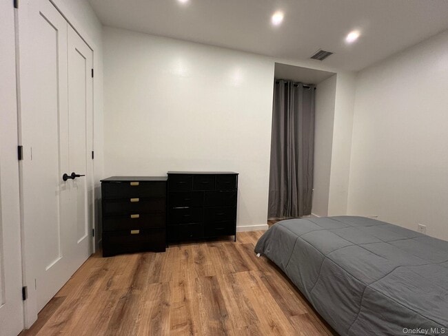 Building Photo - 1250 North Ave