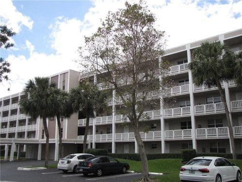 Building Photo - 1200 NW 87th Ave