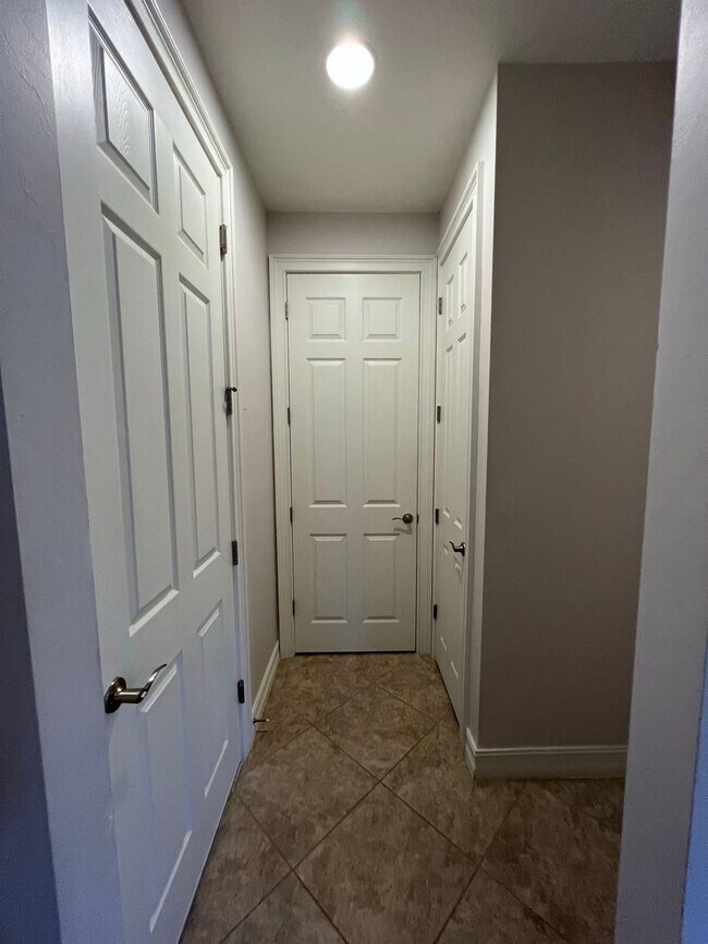 Building Photo - 3 br, 2 bath House - 3141 Amadora Cir