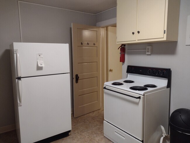 Foto del edificio - 204 E Callender St