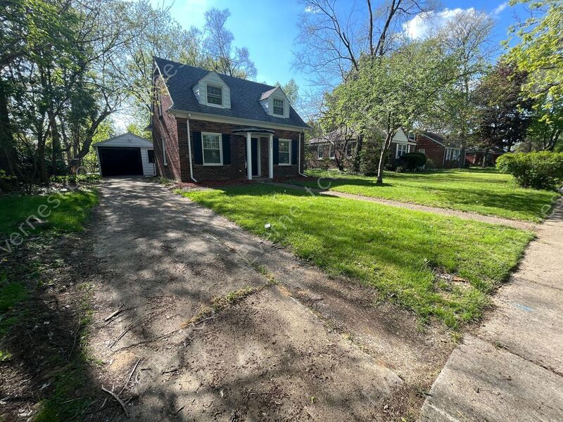 Primary Photo - 16833 Brady St