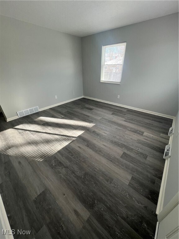 Building Photo - 2557 Edwin Ave