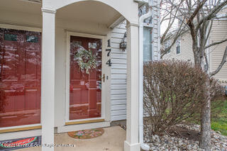 Foto del edificio - 174 Tulip Ln