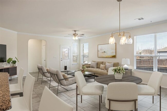 Building Photo - 805 Sandhill Branch Dr