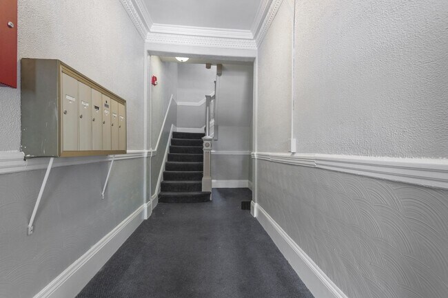 Foto del edificio - Nice 2 bed in Allston