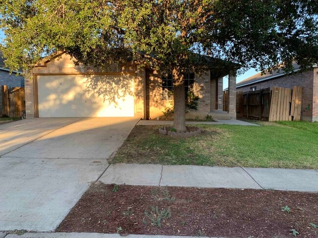 Building Photo - 516 Valdosa Dr